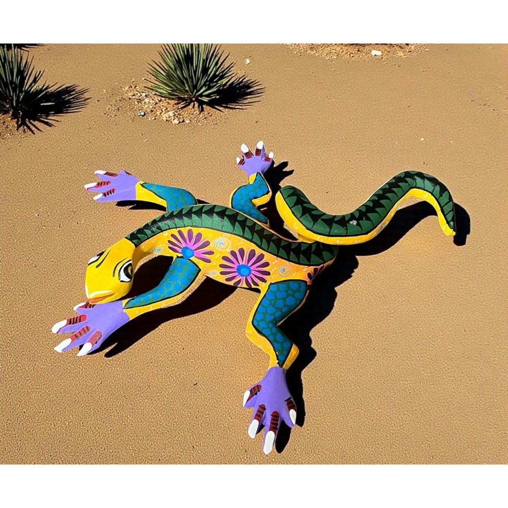Oaxacan Alebrije Large Lizard Iguana Copal Wood‎ Carving Multicolor Folk Art